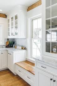P This Is An Sort Of A Large Country Home U Shaped Eat In Kitchen Having A Farmhouse Kitchen Sin White Kitchen Design Kitchen Design White Farmhouse Kitchens
