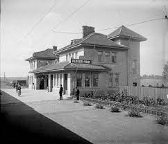 Ploiesti şehrinde gara de vest yakınındaki konaklama yerleri. Gara De Vest Ploiesti 1940 House Styles Mansions House