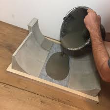 Here's how to make paper tech deck ramps. Using The Ramp Molds Fingerboard Molds