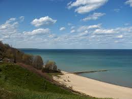 Atwater Park Milwaukee Wi Lake Michigan Michigan Travel Beautiful Places Milwaukee