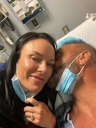 Skull and heart tattoo design with lighter spots