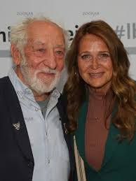 Ginger Costello's Instagram, Twitter & Facebook