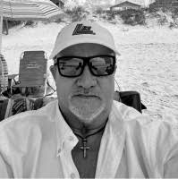 100+ "Robert Nick" profiles