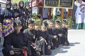 Sekolah menengah agama marang, 21600 marang, terengganu, malaizija, nuotraukos, atsiliepimai. Sekol Persatuan Seni Silat Cemara Bugis Negeri Terengganu Facebook