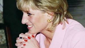 Lady Diana : le geste de Camilla Parker-Bowles qui rend fou les Britanniques