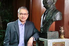 Últimas noticias, fotos, y videos de felipe calderón las encuentras en el comercio. A Catalyst For Sustainability Aim Washington Sycip Graduate School Of Business