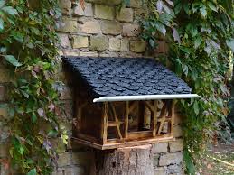 Hier Finden Sie Von Mir In Liebevoller Handarbeit Gefertigte Vogelhauser Nist Und Briefkasten Mit Schieferdach Jedes Vogelhauschen Schieferdach Schiefer Dach