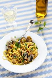 Spaghetti Alle Vongole Aux Palourdes Comme En Italie Un Dejeuner De Soleil Recette Recette Italienne Spaghetti Alle Vongole Recette