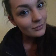 Anja Hansen (@AnjaAmonaHansen)