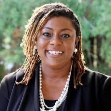 Danielle Hayes (@thepreachingexecutive) • Instagram photos and videos