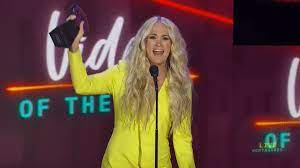 What the stars wore on the 2021 cmt awards red carpet read article 2021 Cmt Awards Carrie Underwood John Legend Gabby Barrett Win