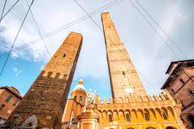 Résultat de recherche d'images pour "Bologna leaning towers"