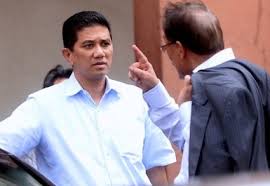Born 25 august 1964) is a malaysian politician who has served as the senior minister for finance and economics, minister of international trade and industry in the perikatan nasional (pn). Anwar Whacks Azmin For Jumping The Gun Malaysia Today