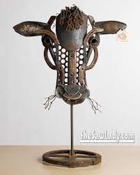 Scrap Metal Cow Art By Artist Cindy Chinn Metal Tree Wall Art Welding Art Projects Scrap Metal Art