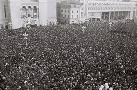 Venisem în oraş pentru a sărbători o prietenă, era ziua ei de naştere. Interviu Dan Negru Despre RevoluÈ›ia Din 89 In Zilele In Care TimiÈ™oara Era IzolatÄƒ De Romania ToÈ›i Aveau Un Singur Reper Catedrala MitropolitanÄƒ Doxologia