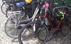 Kinder die bereits selbst auf einem fahrrad fahren, sollten natürlich, wenn. News Julia Drosten