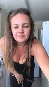 Danielle Seaman77 (@danielleseaman6)’s videos with Laxed