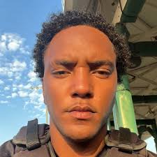 Ethan Guidry (@_ethanguidry)