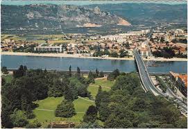 Valence Drome Vue Generale Sur Crussol Moderne Tourisme Valence Rhone