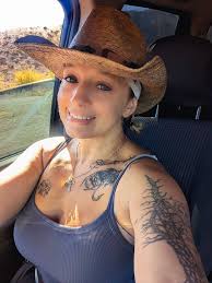 If any ladies in Siskiyou County are interested in trading goods, services,  skills this is the group for you! We are creating a platform where you can  meet, trade or set up