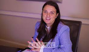 Abudinen, en un mensaje publicado en su twitter, expresó que: Karen Abudinen De Barranquilla Para Las Regiones I Parte Kienyke