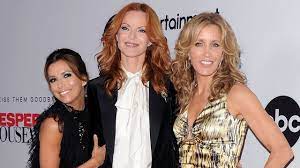 + body measurements & other facts. Desperate Housewives Cast Gush Over Unbelievable Actress Felicity Huffman During Virtual Reunion Entertainment Tonight