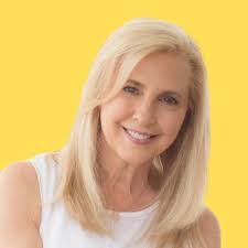 Amanda Haugh's Instagram, Twitter & Facebook