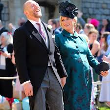 Carlo principe reggente da oltre mezzo secolo, camilla futura regina consorte, william e kate sempre più coinvolti ed harry e meghan allo sbaraglio: Regina Elisabetta Distrutta Per Fortuna Ci Sono Zara E Mike Tindall