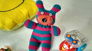 Coraptan Oyuncak Yapimi Kendin Yap Socks Toys Diy Merhabalar Eskimis Coraplarinizi Atmayin Coraptan Oyuncak Yapimi Videosu Ile Evinizde K Oyuncak Toys Corap