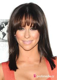 Jennifer love was born on february 21, 1979, in waco, texas, united states of america; Jennifer Love Hewitt Hairstyle Easyhairstyler