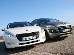 La berline rechargeable au design audacieux, également disponible en motorisation essence ou diesel avec la l'intérieur de la peugeot 508 gt, en cuir cuir et autres matériaux : Hybrid Oder Diesel 3008 Hybrid4 Vs 508 Sw Autozeitung De