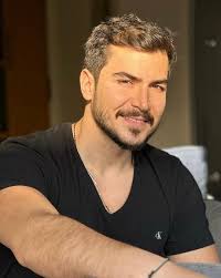 The Neighbourhood's Gate" Episode #8.4 (TV Episode 2016)