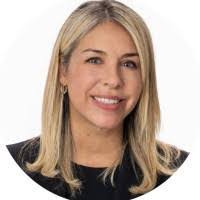 Kris Avery's Instagram, Twitter & Facebook