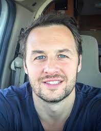 Are kites allowed to be launched at Shoreline park for kids learning?