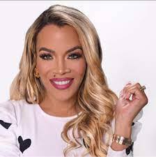 Marcella Rector's Instagram, Twitter & Facebook