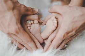 Mir ging es damals ganz genauso und ich bin sehr glücklich darüber, dass ich viele bilder meiner kinder gemacht habe. Familienfotos Ideen Familienfotoshooting Zu Hause Myinspirations