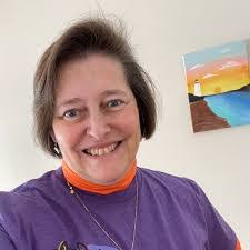 Anna Mares's Instagram, Twitter & Facebook