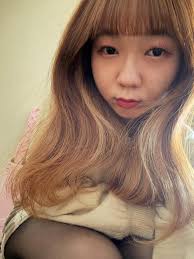 黑絲襪穿著很配合，很可愛