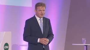 .kamerleden, zoals cda'er pieter omtzigt, die zich hadden vastgebeten in de toeslagenaffaire. Omtzigt Cda Toeslagenaffaire Grootste Discriminatieschandaal In Nederland Nos