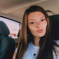 Hannah Knuth's Instagram, Twitter & Facebook