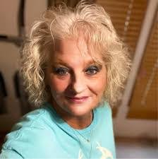 Donna Declue's Instagram, Twitter & Facebook