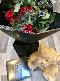 We endeavour to get every order right the first time, every time. Prestige Flowers Valentine S Review Chilling With Lucas