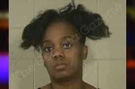 Shaniqua Woods's Instagram, Twitter & Facebook