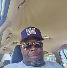 Should Tommy call backup in this scene?