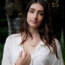 Leah Firth's Instagram, Twitter & Facebook