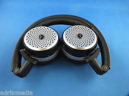 Casque audio — un casque audio des années 1970 un casque audio est un dispositif qui se place contre wikipédia en français. Mercedes Bluetooth Casque Ecouteurs A2228203889 W222 S Monokanal Singlechannel Ebay
