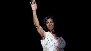 Verkäufer aus dem ausland können ihnen artikel regulär über einen internationalen versandservice zuschicken. Diese Superstars Performen Bei Aretha Franklins Beerdigung Promiflash De