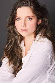 Lauren Bittner's Instagram, Twitter & Facebook