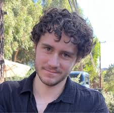 Traveling from San Francisco just before Christmas and looking for Hotel  recommendations.