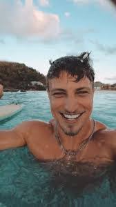 Austin Kellam's Instagram, Twitter & Facebook